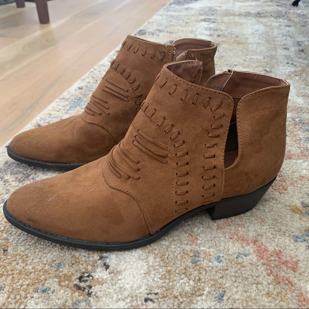 Booties from Qupid. Size 8